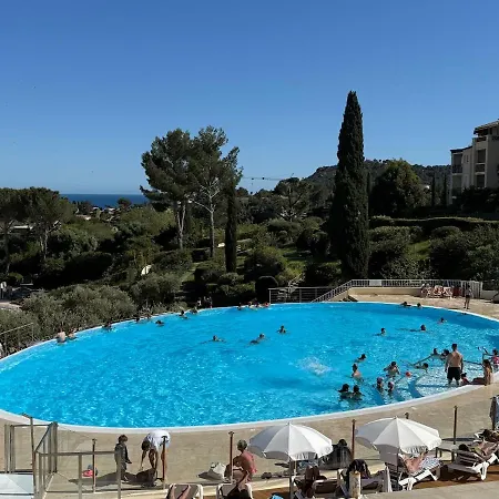 T2 Saint-raphael, Cap Esterel Village, Vue Mer, Rez De Jardin * Saint-Raphael (Var)
