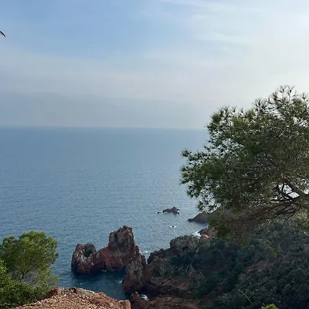 T2 Saint-raphael, Cap Esterel Village, Vue Mer, Rez De Jardin Lägenhet