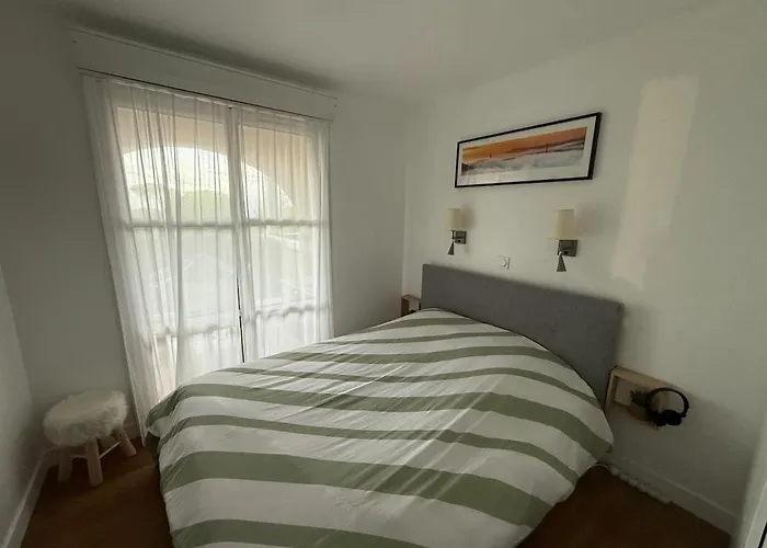 T2 Saint-raphael, Cap Esterel Village, Vue Mer, Rez De Jardin Apartamento